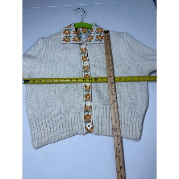 ZARA NEW WOMAN CONTRASTING KNIT CARDIGAN FLORAL TRIM Size M - Picture 8 of 12